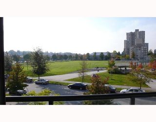 Photo 6: 305 3520 CROWLEY Drive in Vancouver: Collingwood VE Condo for sale in "MILLENIO" (Vancouver East)  : MLS®# V670239