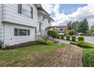 Photo 4: 34662 ST. MATTHEWS Way in Abbotsford: Abbotsford East House for sale in "McMillan" : MLS®# R2616255