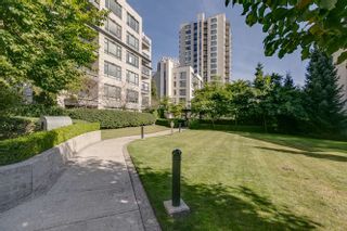 Photo 17: 208 3520 CROWLEY Drive in Vancouver: Collingwood VE Condo for sale in "MILLENIO" (Vancouver East)  : MLS®# R2207254
