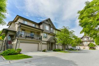 Photo 2: 44 9525 204 Street in Langley: Walnut Grove Townhouse for sale in "TIME" : MLS®# R2431069