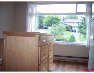 Photo 3: 2728 SANDON Drive in Abbotsford: Abbotsford East 1/2 Duplex for sale : MLS®# F2817976