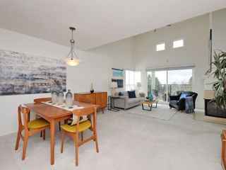 Photo 5: 402 106 W KINGS Road in North Vancouver: Upper Lonsdale Condo for sale in "KINGS COURT" : MLS®# R2233563