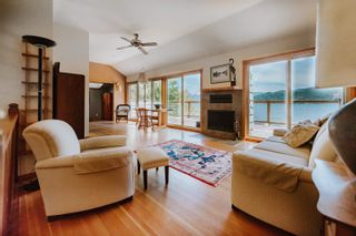 Photo 9: 794 MARINE Drive in Gibsons: Gibsons & Area House for sale (Sunshine Coast)  : MLS®# R2706650