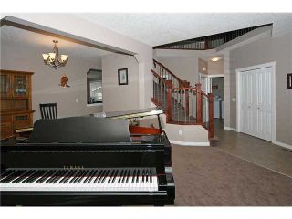 Photo 4: 360 MORNINGSIDE Crescent SW: Airdrie Residential Detached Single Family for sale : MLS®# C3508354