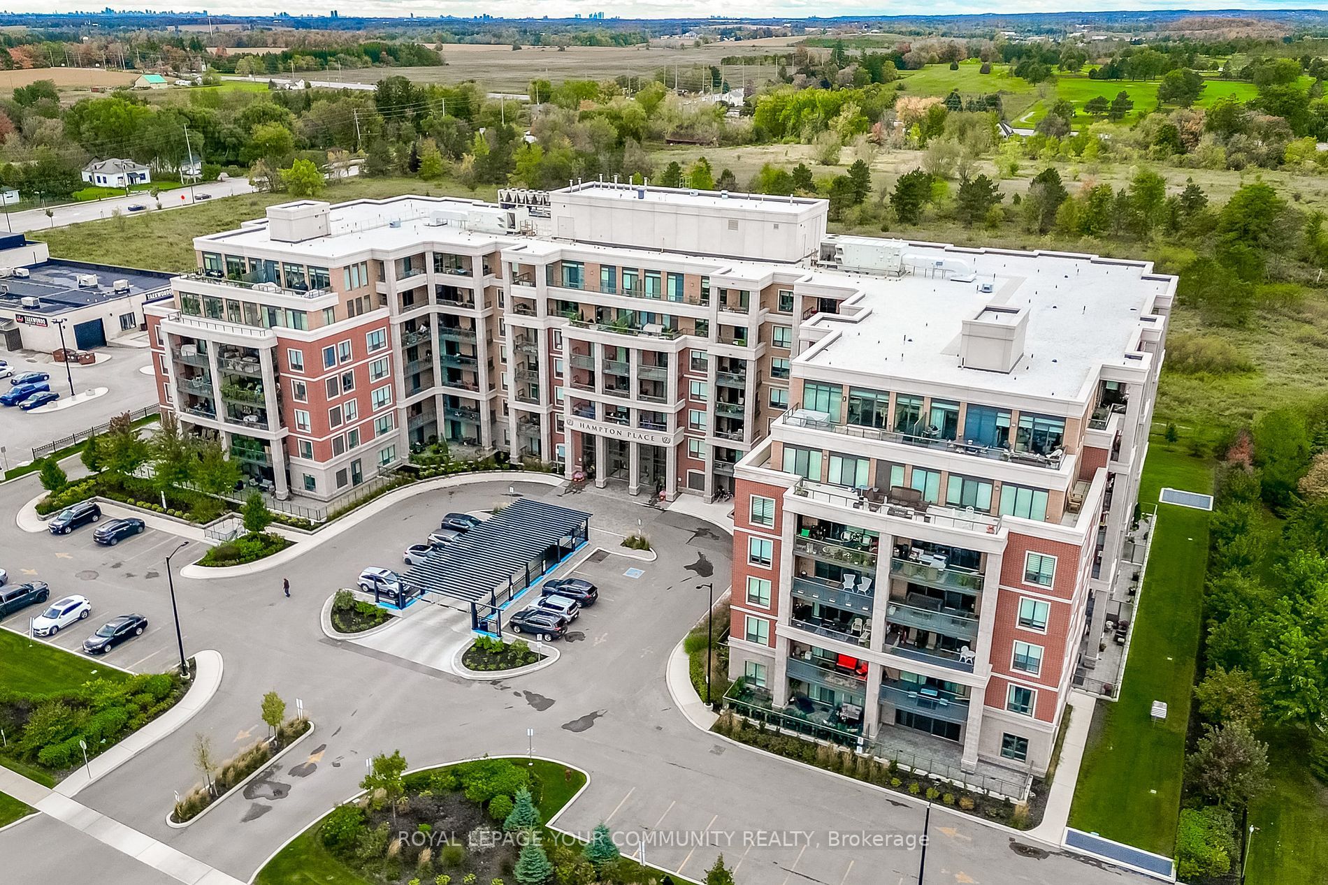 Main Photo: 107 25 Baker Hill Boulevard in Whitchurch-Stouffville: Stouffville Condo for sale : MLS®# N7214668