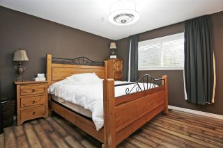 Photo 5: 10346 KENT Road in Chilliwack: Fairfield Island House for sale : MLS®# R2578576