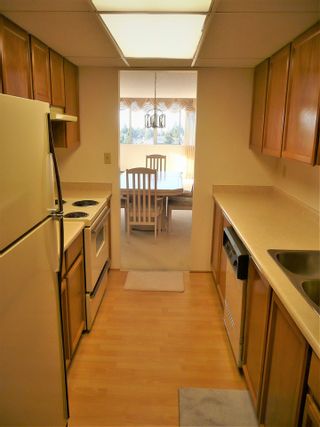 Photo 3: 904 11881 88 Avenue in Delta: Annieville Condo for sale in "KENNEDY HEIGHTS TOWER" (N. Delta)  : MLS®# R2327251