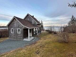Photo 2: 8581 Highway 3 in Port Mouton: 406-Queens County Residential for sale (South Shore)  : MLS®# 202400774