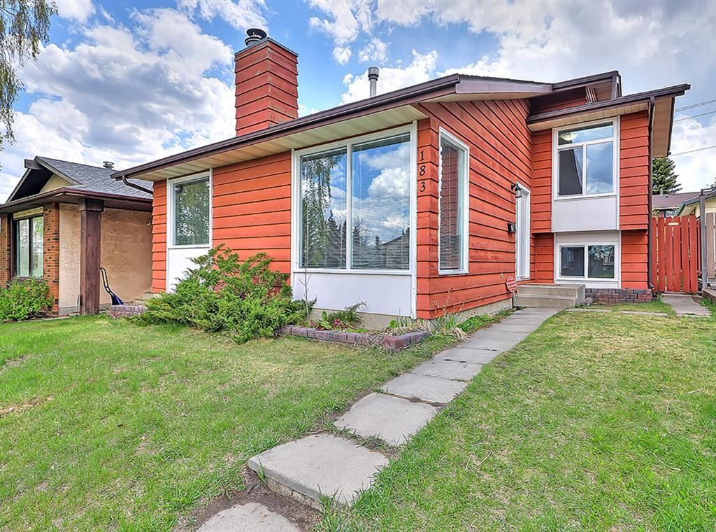 Main Photo: 183 Bermuda Drive NW in Calgary: Beddington Heights Detached for sale : MLS®# A1222760
