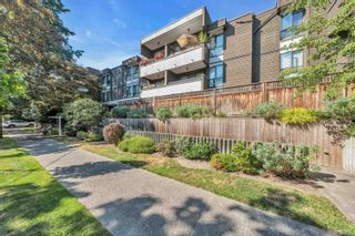 Photo 2: 306 2255 W 8TH Avenue in Vancouver: Kitsilano Condo for sale in "WEST WIND" (Vancouver West)  : MLS®# R2719026