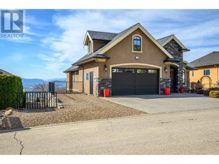 Photo 2: 1012 Foothills Court Foothills: Okanagan Shuswap Real Estate Listing: MLS®# 10308332