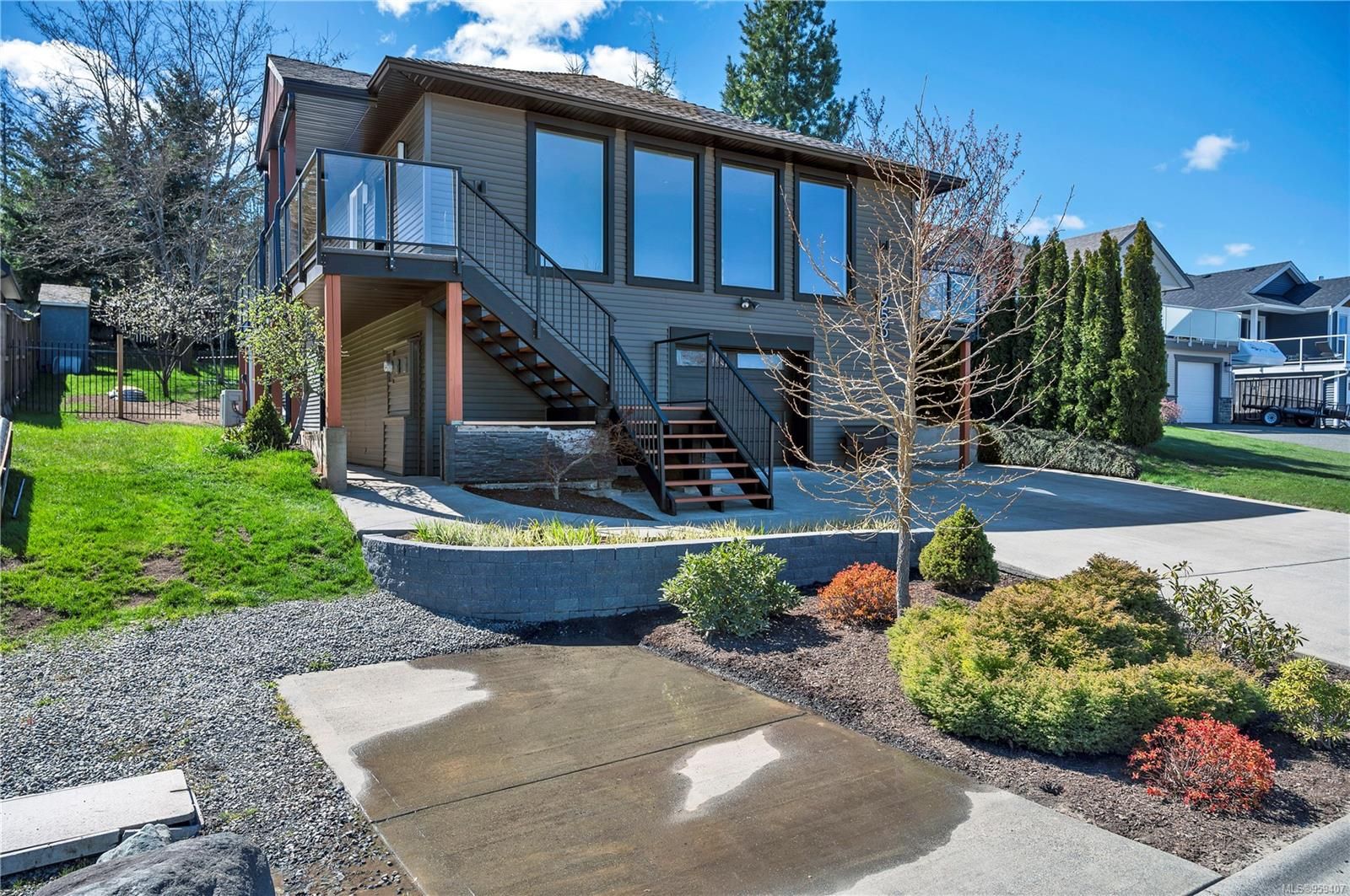953  Holm Rd, Campbell River