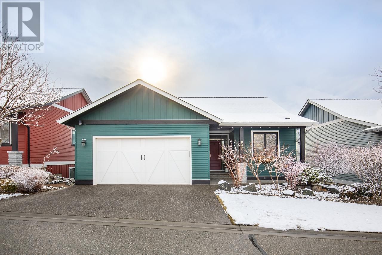 Main Photo: 944 9TH GREEN DRIVE in Kamloops: House for sale : MLS®# 176621
