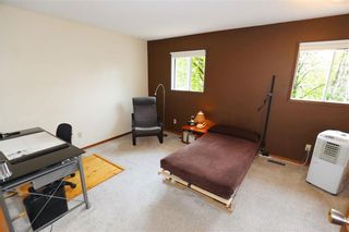 Photo 16: 209 Lake Village Road in Winnipeg: Waverley Heights Residential for sale (1L)  : MLS®# 202312509