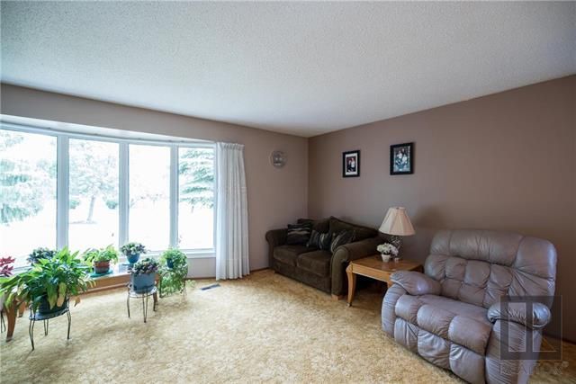 Photo 4: Photos:  in Winnipeg: Maples Residential for sale (4H) 