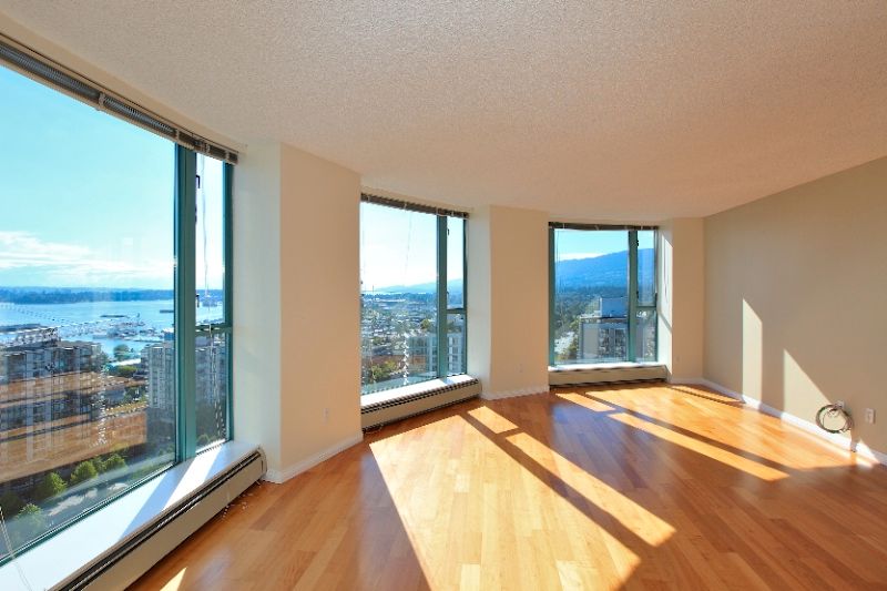 This corner unit boasts amazing panoramic views that you get full advantage of with floor to ceiling windows across the living room.