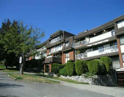 Main Photo: 207 331 KNOX Street in New Westminster: Sapperton Condo for sale in "WESTMOUNT ARMS" : MLS®# V798218