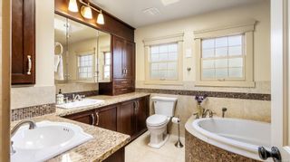 Photo 10: 2678 Dunlevy St in Oak Bay: OB Estevan Single Family Residence for sale : MLS®# 960860