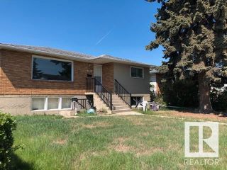 Photo 2: 12710 94 Street in Edmonton: Zone 02 House for sale : MLS®# E4369944