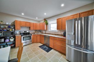 Photo 4: 1027 Cathedral Avenue in Winnipeg: Sinclair Park Residential for sale (4C)  : MLS®# 202409178