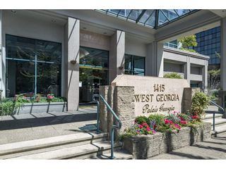 Photo 3: 1803 1415 W GEORGIA Street in Vancouver: Coal Harbour Condo for sale in "PALAIS WEST GEORGIA" (Vancouver West)  : MLS®# R2290365