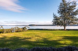 Photo 60: 8355 Lochside Dr in Central Saanich: CS Turgoose House for sale : MLS®# 950984