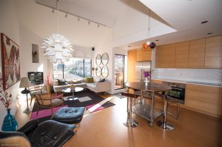 Photo 9: 1045 SCANTLINGS in Vancouver: False Creek Townhouse for sale in "MARINE MEWS" (Vancouver West)  : MLS®# R2827760