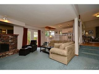 Photo 11: 4434 Greentree Terr in VICTORIA: SE Gordon Head House for sale (Saanich East)  : MLS®# 604436