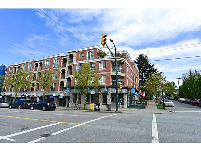 Main Photo: 203 1989 Dunbar Street in Vancouver: Kitsilano Condo for sale (Vancouver West)  : MLS®# V1059496