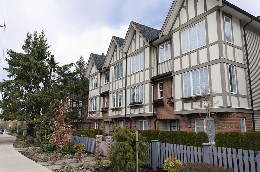 Main Photo: 84 20875 80TH Avenue in Langley: Willoughby Heights Townhouse for sale in "PEPPERWOOD" : MLS®# F1203721
