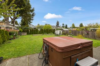 Photo 14: 882 Leslie Dr in Saanich: SE Swan Lake House for sale (Saanich East)  : MLS®# 960909