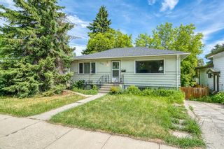Photo 2: 2216 19 Street SW in Calgary: Bankview Detached for sale : MLS®# A1120406