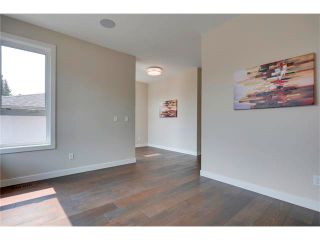 Photo 12: 3715 43 Street SW in Calgary: Glenbrook House for sale : MLS®# C4027438