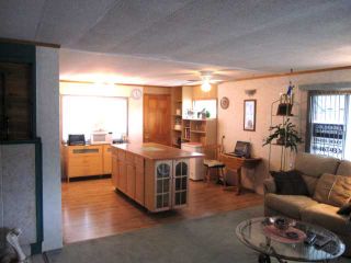 Photo 2: 266 201 CAYER Street in Coquitlam: Maillardville Manufactured Home for sale in "WILDWOOD PARK" : MLS®# V901750