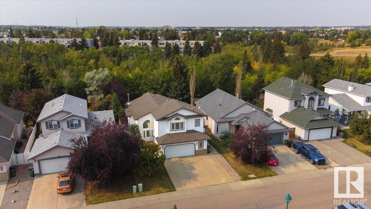 Main Photo: 13016 39 Street in Edmonton: Zone 35 House for sale : MLS®# E4313424
