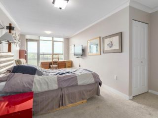 Photo 13: 701 2799 YEW Street in Vancouver: Kitsilano Condo for sale in "TAPESTRY AT ARBUTUS WALK (O'Keefe)" (Vancouver West)  : MLS®# R2178410
