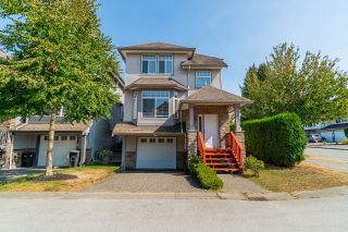 Photo 1: 11804 191A Street in Pitt Meadows: Central Meadows House for sale in "HIGHLAND MEADOWS" : MLS®# R2723495