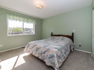 Photo 6: 2001 VALLEY VIEW DRIVE in COURTENAY: CV Courtenay East House for sale (Comox Valley)  : MLS®# 770574