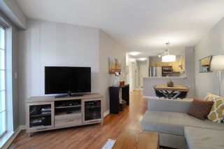 Photo 28: 212 147 E 1ST Street in North Vancouver: Lower Lonsdale Condo for sale in "The Coronado" : MLS®# R2136630