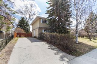 Photo 1: 3016 Oakwood Drive SW in Calgary: Oakridge Detached for sale : MLS®# A1107232