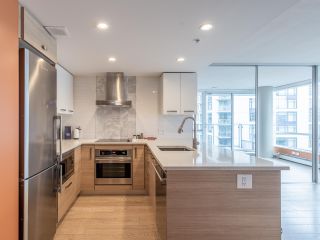 Photo 10: 1007 1783 MANITOBA Street in Vancouver: False Creek Condo for sale in "RESIDENCES AT WEST" (Vancouver West)  : MLS®# R2686162