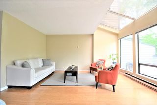 Photo 7: 5747 MAYVIEW Circle in Burnaby: Burnaby Lake Townhouse for sale (Burnaby South)  : MLS®# R2781037