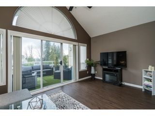 Photo 6: 138 4001 OLD CLAYBURN Road in Abbotsford: Abbotsford East Townhouse for sale in "CEDAR SPRINGS" : MLS®# R2653730