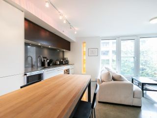 Photo 4: 501 150 E CORDOVA Street in Vancouver: Downtown VE Condo for sale in "INGASTOWN" (Vancouver East)  : MLS®# R2270829