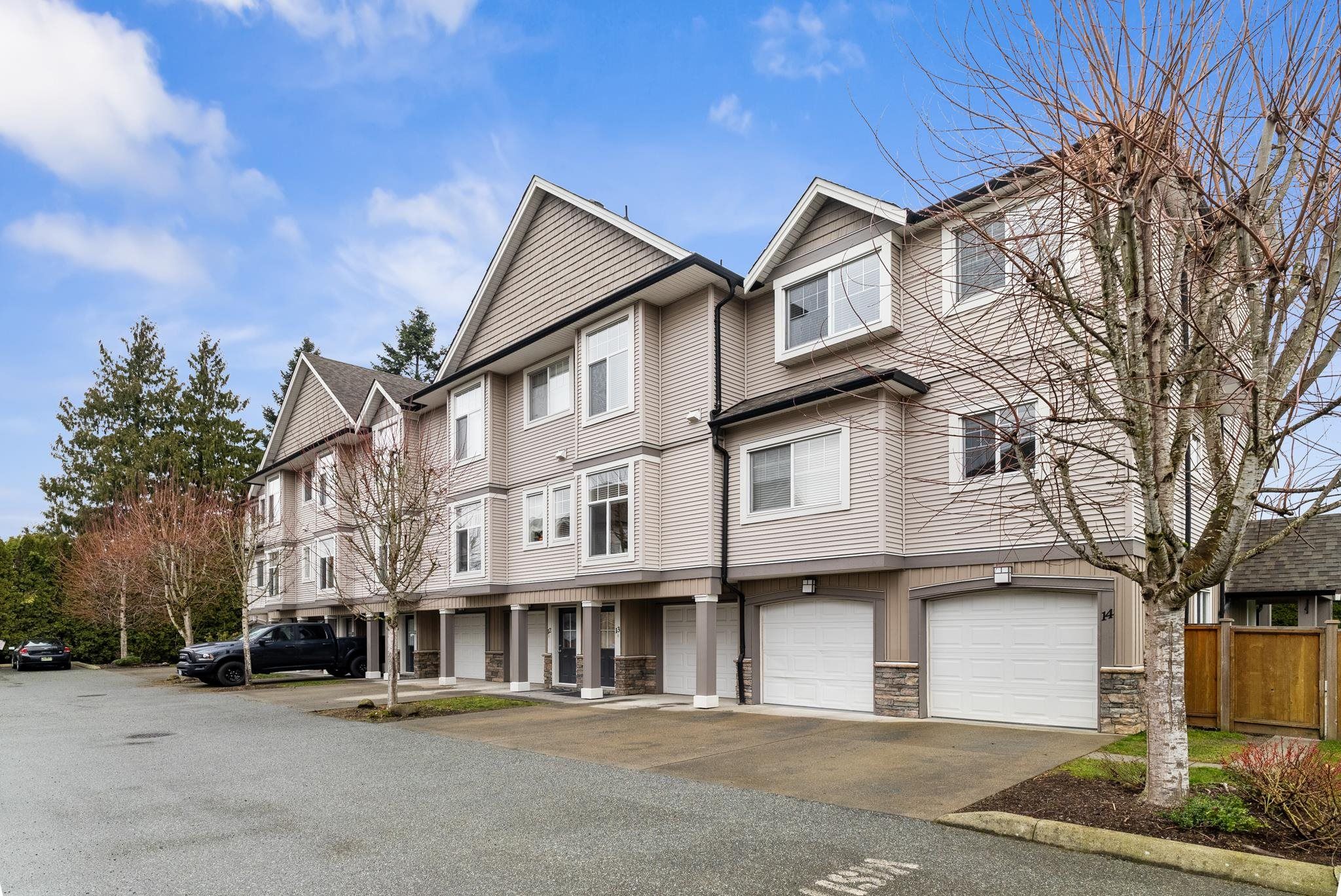 Main Photo: 13 9140 HAZEL Street in Chilliwack: Chilliwack E Young-Yale Townhouse for sale in "Eversfield Lane" : MLS®# R2684344