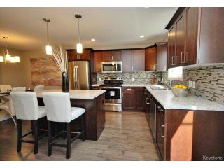 Photo 8: 114 Harrowby Avenue in WINNIPEG: St Vital Residential for sale (South East Winnipeg)  : MLS®# 1508835