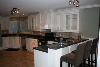Photo 3: 15821 Columbia Avenue in White Rock: Home for sale : MLS®# F2833600