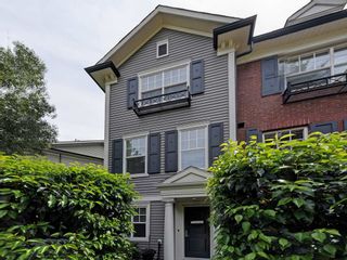 Photo 1: 65 101 FRASER Street in Port Moody: Port Moody Centre Townhouse for sale in "CORBEAU" : MLS®# R2391678