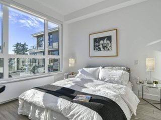 Photo 10: 307 707 E 3RD Street in North Vancouver: Lower Lonsdale Condo for sale in "GREEN ON QUEENSBURY" : MLS®# R2420343