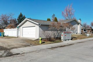 Photo 29: 148 Queen Anne Way SE in Calgary: Queensland Detached for sale : MLS®# A2040152